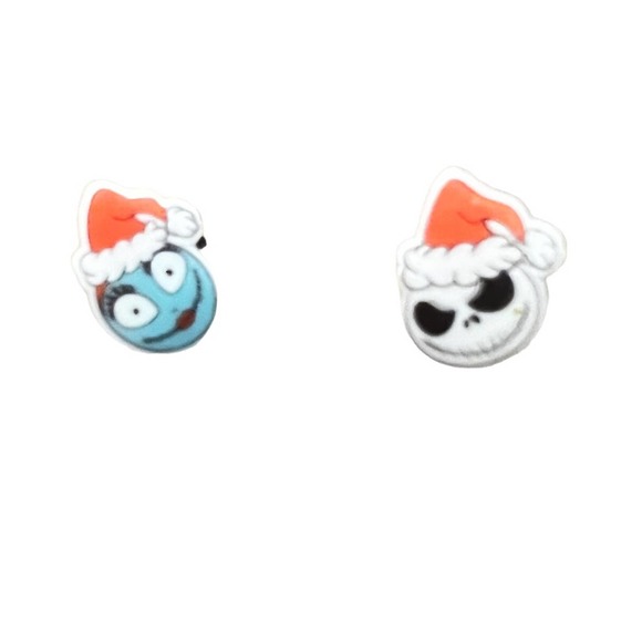Jack and Sally, Nightmare before Christmas earrings with  Santa hats. - Picture 5 of 5